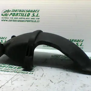 Foto de Guardabarro trasero Vespa LX 50 2T referencia 321-20-28533 foto 4