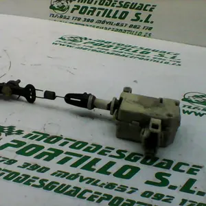 Foto de Motor de apertura de asiento Piaggio X8 125 referencia 295-20-37293 foto 6