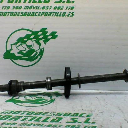 Foto de Eje de rueda trasera Keeway RKV 125 referencia 326-22-42279