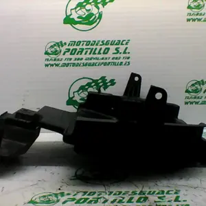 Foto de Paso de rueda Honda Dylan 125 referencia 352-22-38729 foto 2