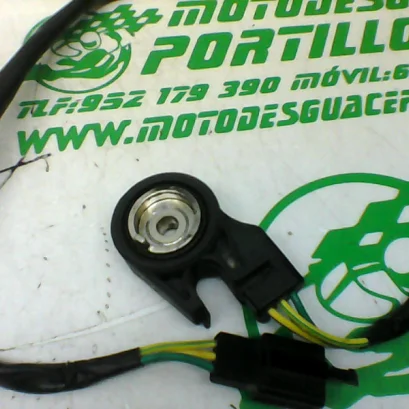 Foto de Sensor de patilla lateral Daelim S3 125 I referencia 75-21-29244