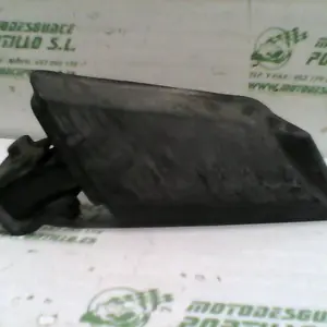 Foto de Reposapies trasero derecho Peugeot Kisbee 50 4T referencia 106-17-38221