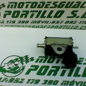 Foto de Bomba de aceite Peugeot Ludix 50 referencia 35-24-47141 foto 20
