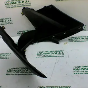 Foto de Carcasa bajo asiento Kymco Agility city 125 referencia 17-19-39612 foto 14
