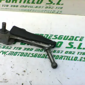Foto de Reposapies delantero izquierdo Yamaha TZR 50 2T 3 referencia 221-19-22269