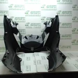 Foto de Frontal Piaggio X8 125 referencia 350-19-24770 foto 9