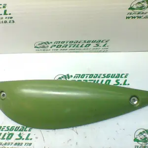 Foto de Embellecedor de tapa depósito de gasolina Kymco VENOX 250 referencia 154-19-20790 foto 8