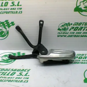 Foto de Estribera trasera izquierda con reposapies Honda Pcx 125 referencia 181-23-46242 foto 7