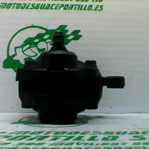 Foto de Pinza de freno trasera Suzuki GS 500 E referencia 290-20-36910 foto 7