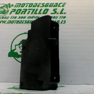Foto de Embellecedor de horquilla derecha Aprilia Sportcity 125 referencia 219-20-39542