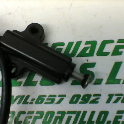 Foto de Sensor de patilla lateral Suzuki GS-500-F referencia 166-19-21550