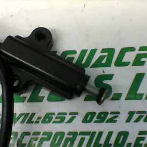 Foto de Sensor de patilla lateral Suzuki GS-500-F referencia 166-19-21550