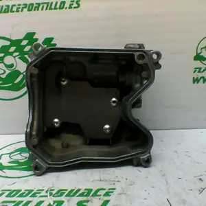 Foto de Tapa de balancines Yamaha N MAX 125 referencia 174-22-35239 foto 4