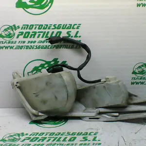 Foto de Intermitente trasero izquierdo Honda Pantheon 125 4T referencia 22-17-36018 foto 2