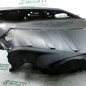 Foto de Suelo Yamaha XMAX 250 referencia 307-22-37467