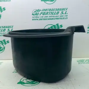 Foto de Porta-casco Vespa LX 125 referencia 232-23-44745 foto 1