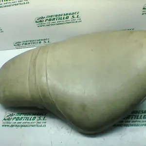 Foto de Asiento Kymco VENOX 250 referencia 154-19-20786 foto 8