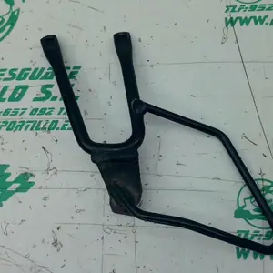 Foto de Estribera trasera derecha Suzuki RV 125 referencia 146-23-44943 foto 1