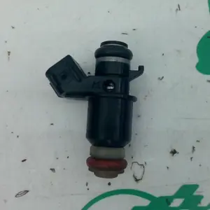 Foto de Inyector Honda PS 125 referencia 106-24-47754 foto 18