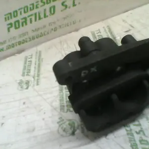 Foto de Pinza de freno delantera derecha Aprilia Sport city 250 inyeccion 09-10 referencia 109-21-39596 foto 4