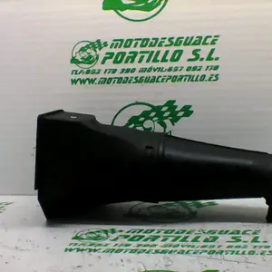 Foto de Entrada de aire lateral derecha BMW K1200R referencia 133-20-38549 foto 4