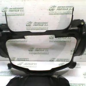 Foto de Embellecedor de cuadro de luces Honda VFR 750 referencia 138-16-10338 foto 3