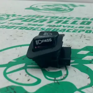 Foto de Interruptor de luz larga/corta Honda SH 300 I referencia 364-23-46170 foto 1