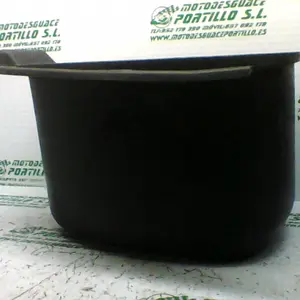 Foto de Porta-casco Vespa Lx50 4T referencia 336-19-24464 foto 9