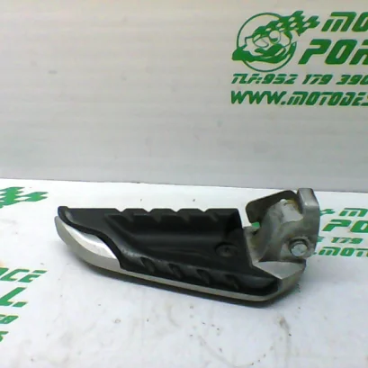 Foto de Reposapies trasero derecho Honda SH MODE referencia 413-21-32616