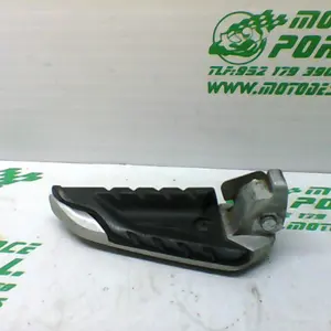 Foto de Reposapies trasero derecho Honda SH MODE referencia 413-21-32616