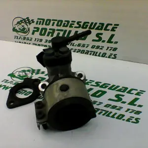 Foto de Tubo de admisión con inyector Honda Pcx 125 referencia 275-18-16883