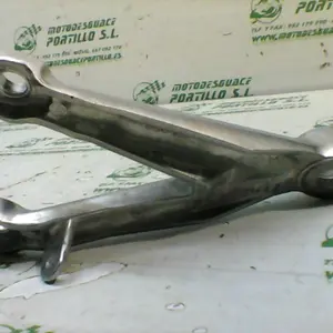 Foto de Soporte de motor Honda CBR650 FA referencia 104-18-13411 foto 3