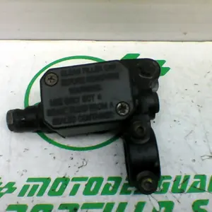 Foto de Bomba de freno delantero Piaggio X8 125 referencia 295-20-37292 foto 12
