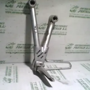 Foto de Estribera trasera izquierda con reposapies Suzuki Bandit 600 referencia 117-16-3605