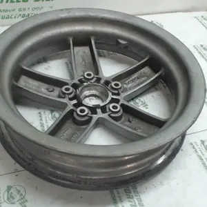Foto de Llanta delantera Vespa Lx50 4T referencia 165-17-10544