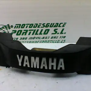 Foto de Embellecedor de horquilla Yamaha YBR 125 i referencia 323-19-24458 foto 2