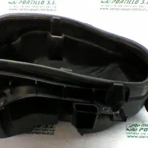 Foto de Porta-casco Peugeot Satelis 125 referencia 11-19-18977 foto 4