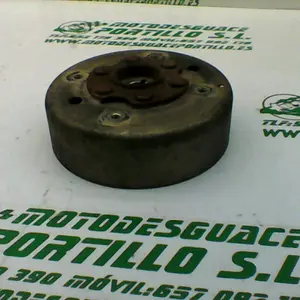 Foto de Plato magnetico Yamaha Cygnus x 125 referencia 425-21-32118 foto 10