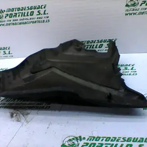 Foto de Carcasa lateral derecha Yamaha YBR 125 i referencia 171-21-30510 foto 3