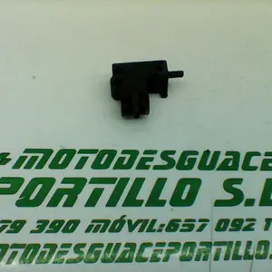 Foto de Sensor de embrague Suzuki Marauder 125 referencia 46-19-17624 foto 2