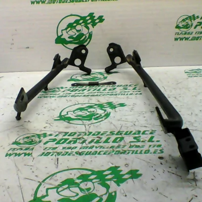 Foto de Soporte de colín Suzuki GS 500 E referencia 290-20-36947