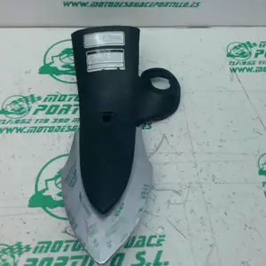 Foto de Embellecedor de cerradura de contacto Kymco MILER 125I referencia 151-24-48082 foto 7