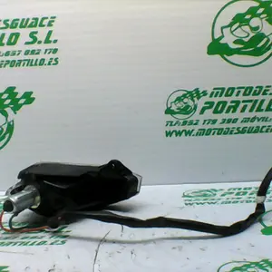 Foto de Intermitente trasero izquierdo Honda Pcx 125 referencia 181-23-46256 foto 13