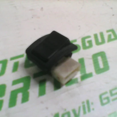 Foto de Interruptor de luz larga/corta Yamaha Neos 50 referencia 70-22-34209