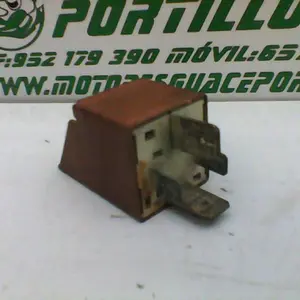 Foto de Rele de arranque Derbi GPR 50 referencia 136-19-21599 foto 2