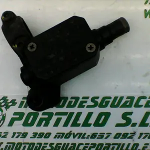 Foto de Bomba de freno delantero Piaggio X8 200 referencia 264-18-18428