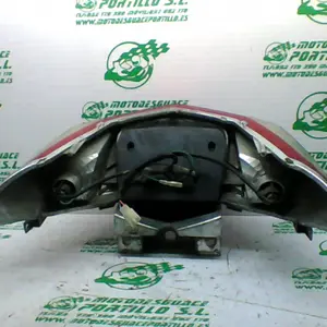 Foto de Piloto trasero Sym JOYMAX 300I referencia 305-21-31831 foto 3