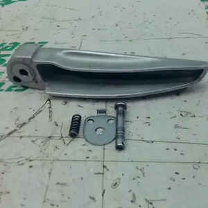 Foto de Reposapies trasero derecho Honda FORZA 125 referencia 396-25-49207 foto 2