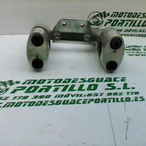 Foto de Puente sujeción del manillar Kawasaki Eliminator 125 referencia 274-18-17517 foto 3