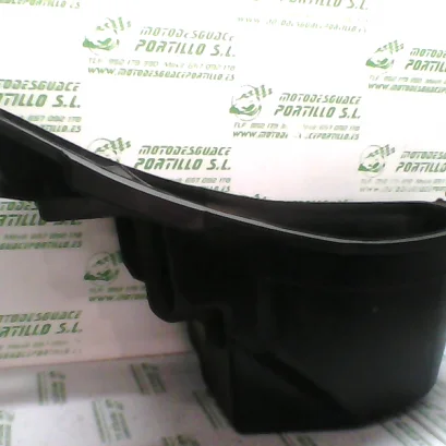 Foto de Porta-casco Kymco Dink 125 referencia 200-16-11087